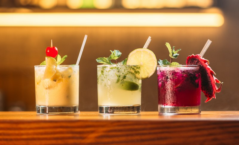 Refreshing Drinks & Sweet Desserts